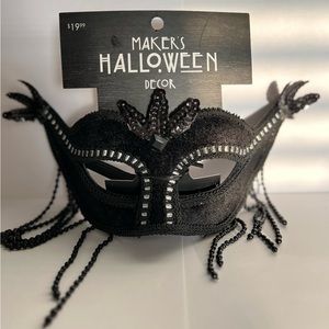 Black and silver Halloween mask